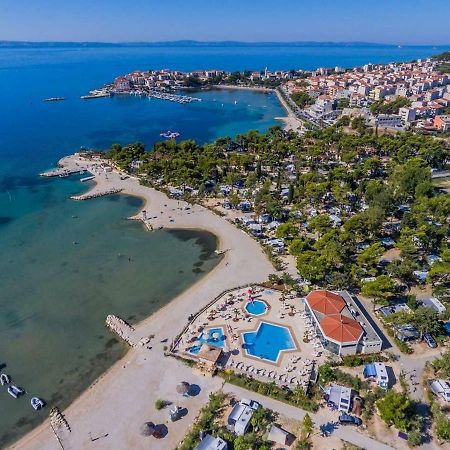Apartment Gamma With Hydromassage Mini Pool Near Split Žrnovnica Εξωτερικό φωτογραφία