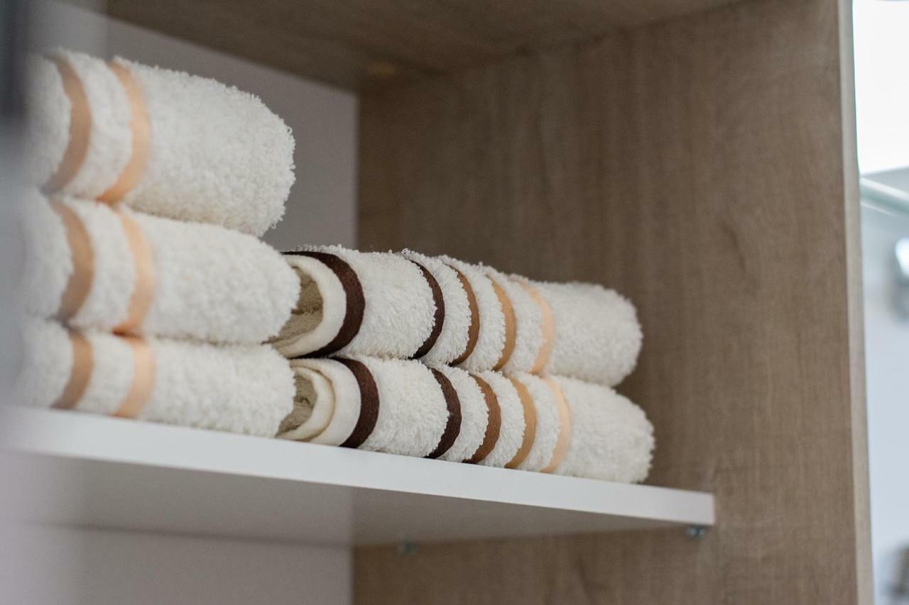 Apartment Gamma With Hydromassage Mini Pool Near Split Žrnovnica Εξωτερικό φωτογραφία