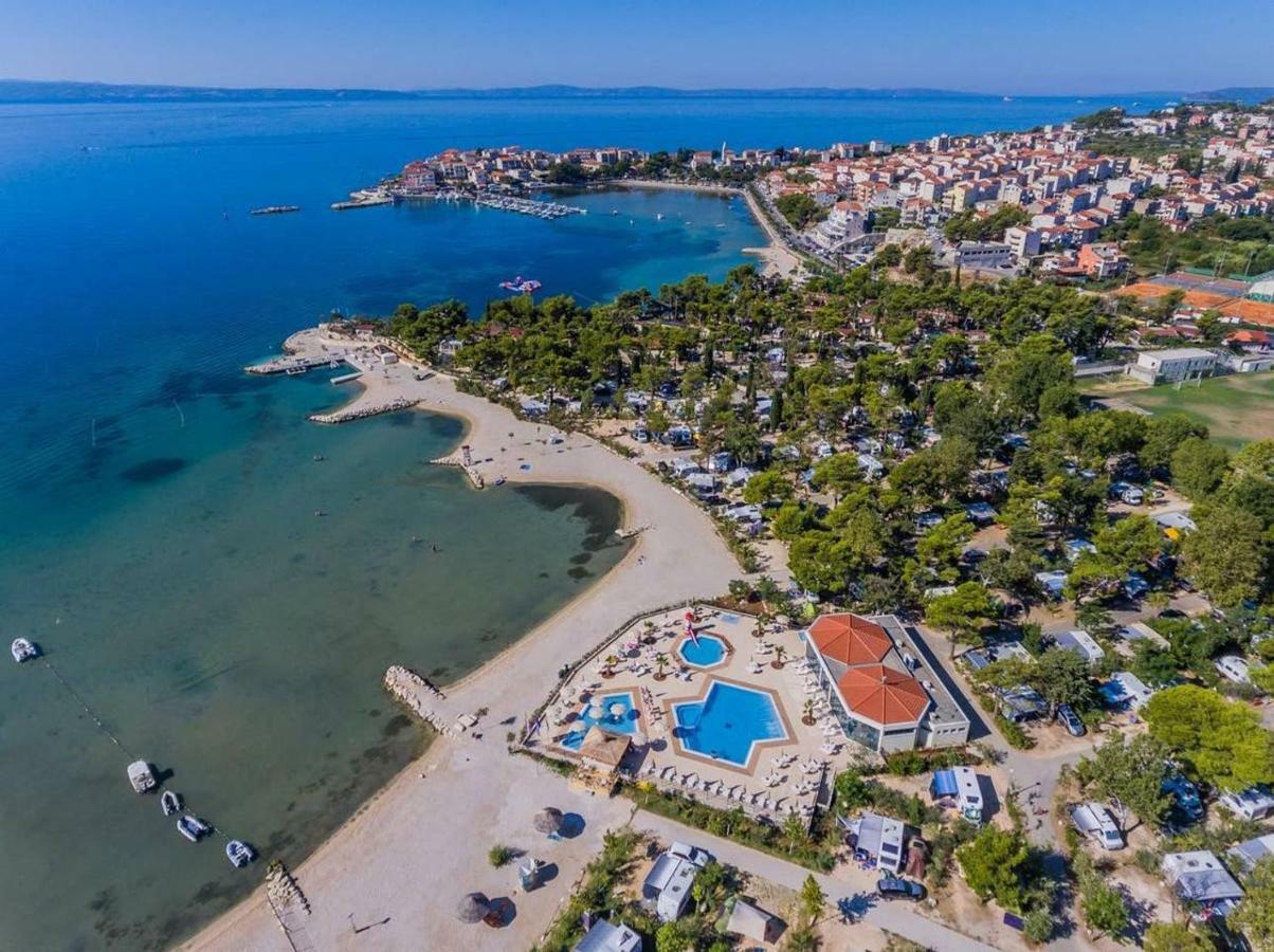 Apartment Gamma With Hydromassage Mini Pool Near Split Žrnovnica Εξωτερικό φωτογραφία